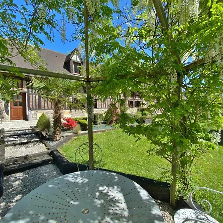 Et D'etretat לינה וארוחת בוקר 4*